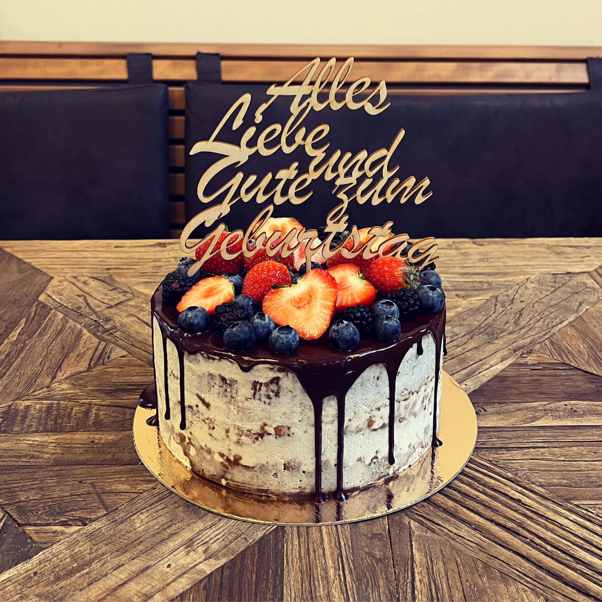 Beerendripcake Alles Liebe